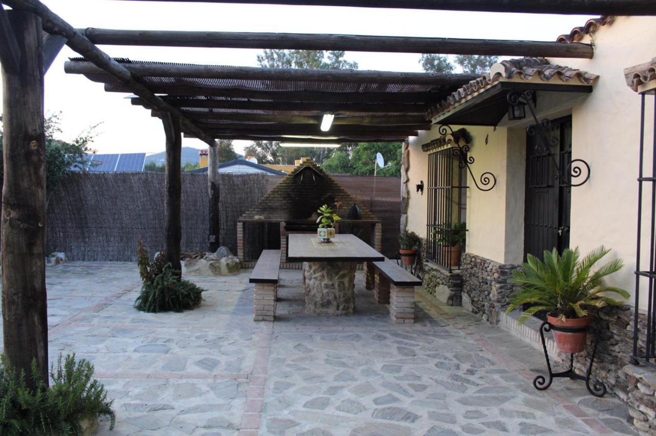 Gasthaus Llano San Ignacio El Bosque Exterior foto